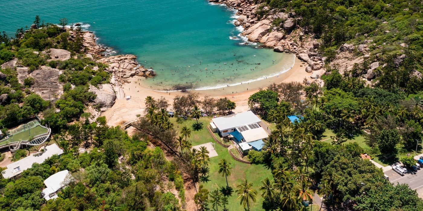 To help kick start your East Coast Aussie travel plans, we’ve put together an example 1-month backpacking itinerary. Although this 30-day itinerary does give you a glimpse into the highlights of what lies along this coastline, we would suggest four weeks as an absolute minimum to experiencing this kind of trip.