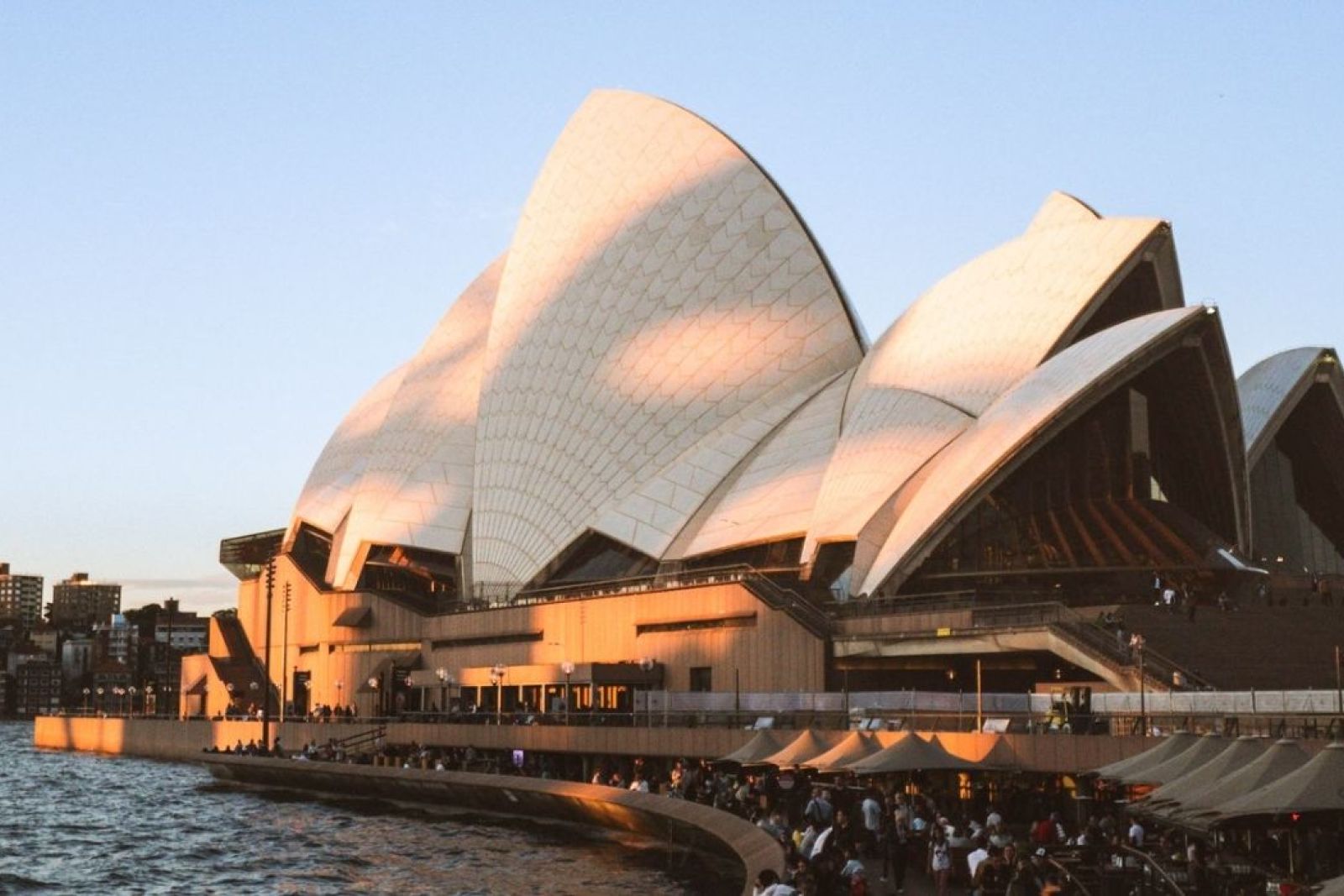 Our tips to help you prepare for finding work in Australia on a working holiday