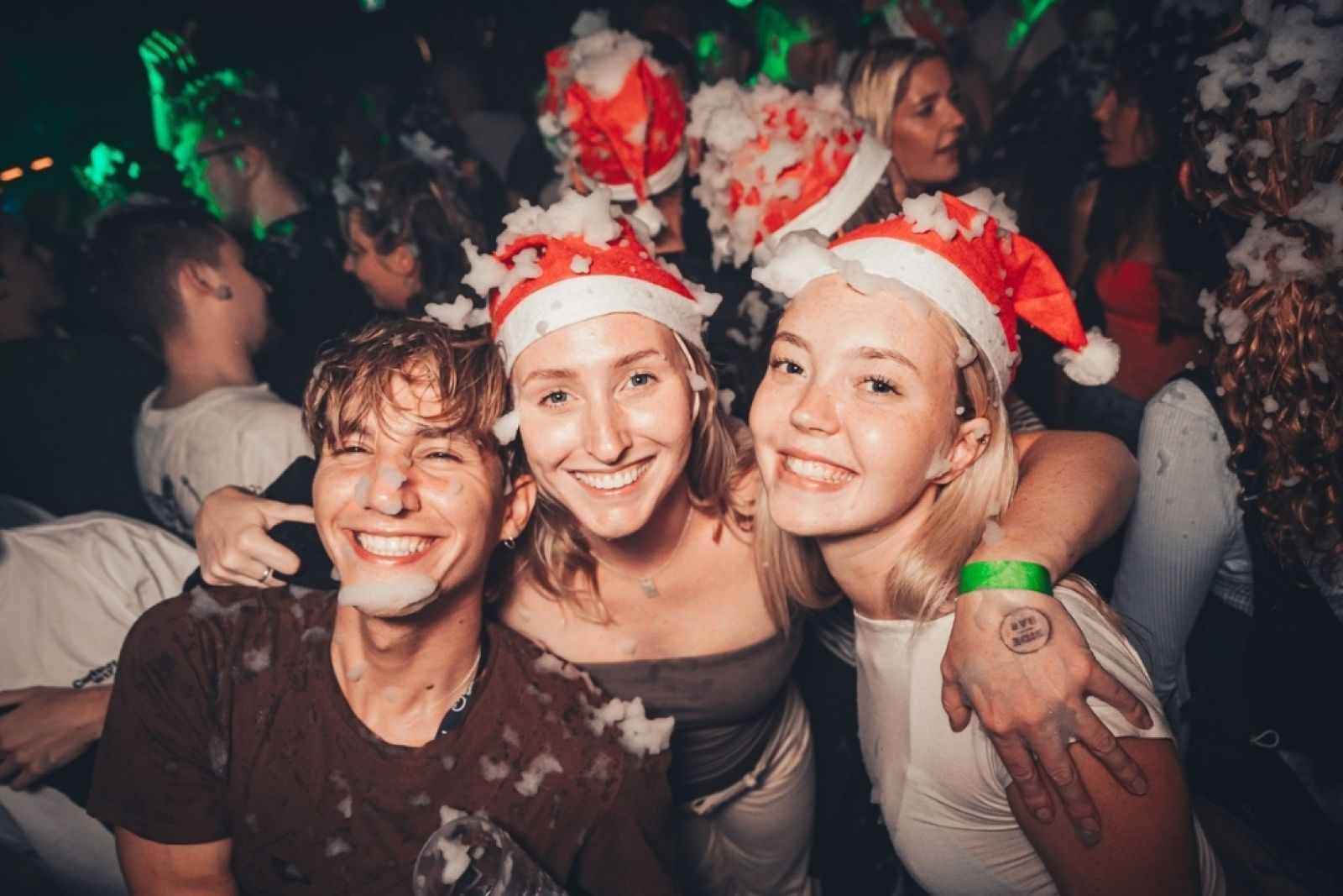 Julie talks us through her experience spending Christmas and New Year's Eve in Sydney, Australia as a backpacker from the Netherlands, including ideas on what to do.