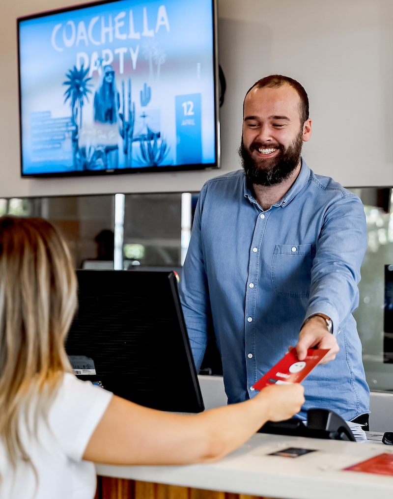 Sydney is a great base to star your Australian work and holiday travels. It has a large backpacker hub, plenty of jobs available, is well connected to Australian cities, and is an ideal location to launch your East Coast itinerary.