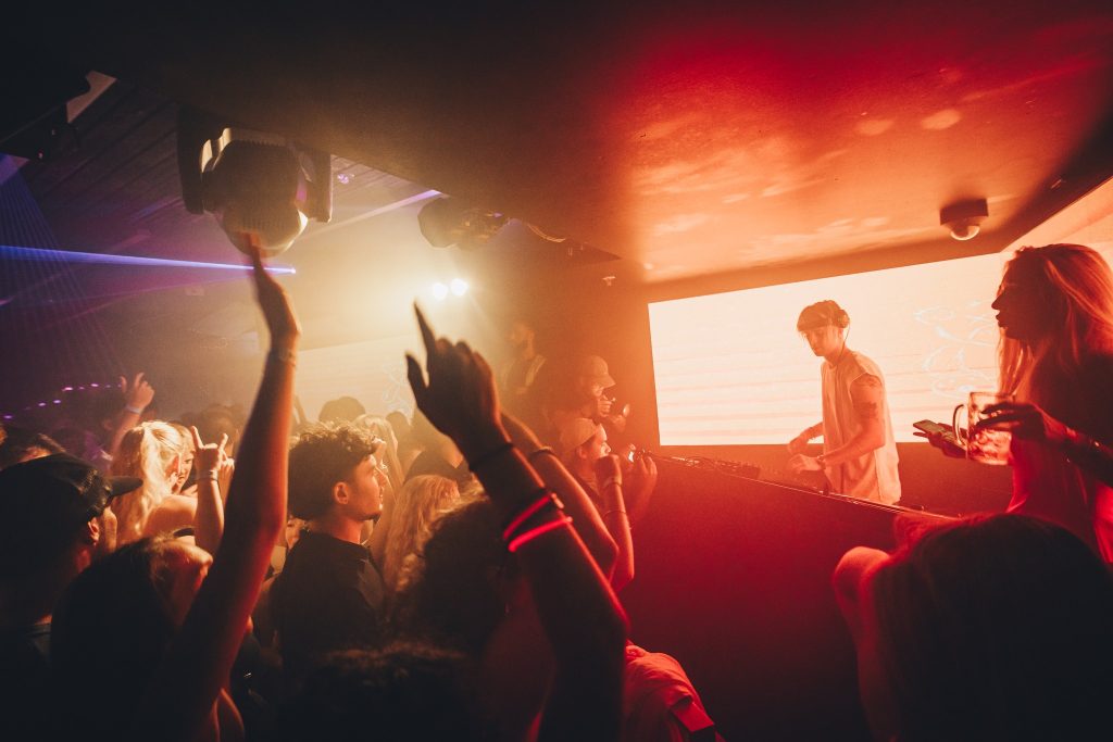 While you're in Sydney on your East Coast Australia road trip, don't miss a night partying at Side Bar - the best backpacker and student bar and nightclub in Sydney