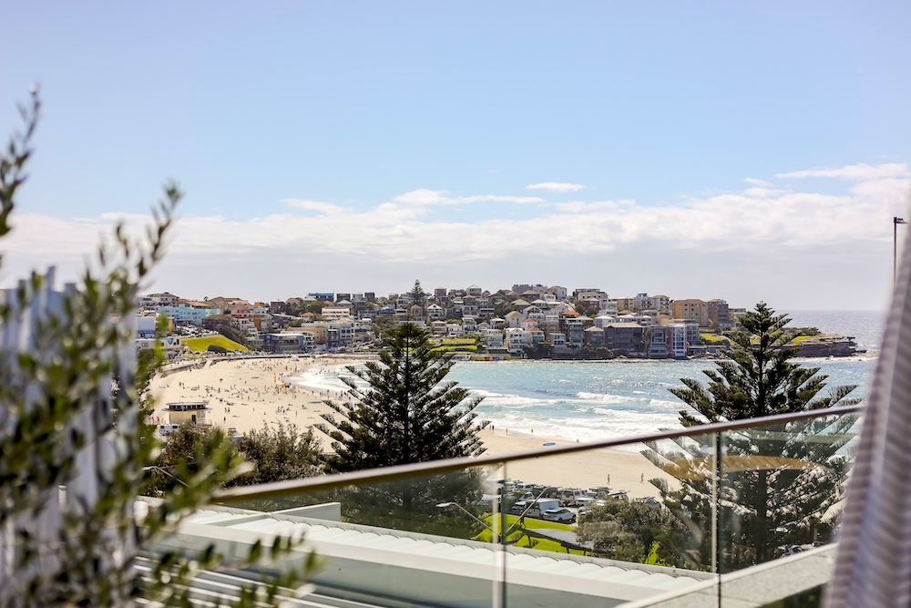 It’s definitely worth staying a few nights at Wake Up! Bondi Beach just to take advantage of its exclusive rooftop with panoramic views over Bondi Beach. There's not many other places where you can have such exclusive views! A must for backpackers.